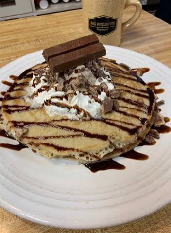 Kitkat Pan Cake