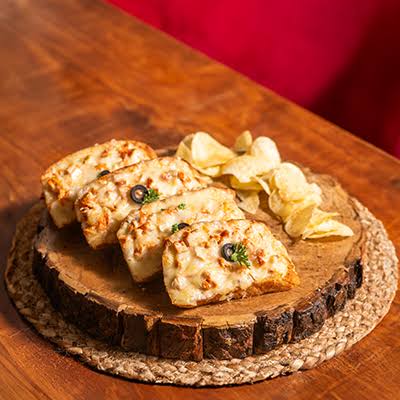 Exotic Cheese Garlic Bread