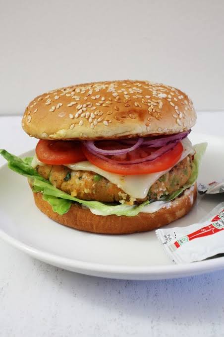 Veg Aloo Tikki Burger