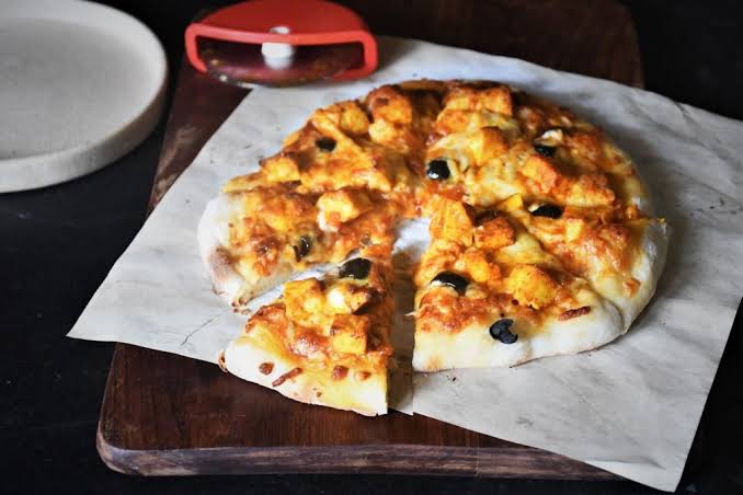Tandoori Paneer Pizza