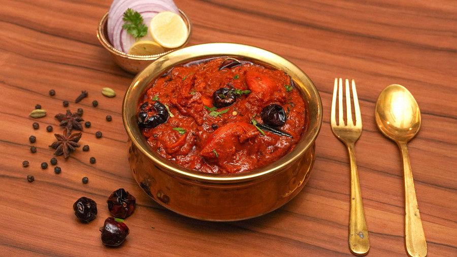 Boneless Kashmiri Chicken