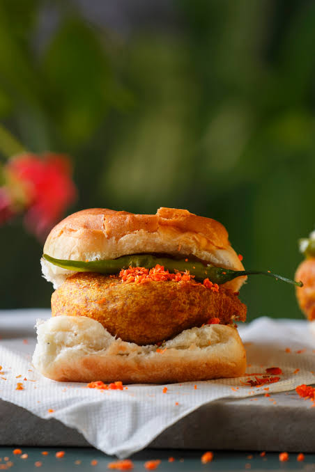 Classic Vadapav