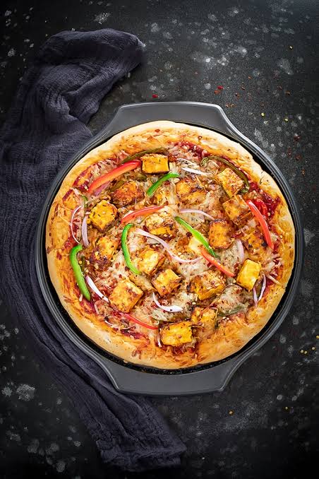 Tandoori Paneer Pizza