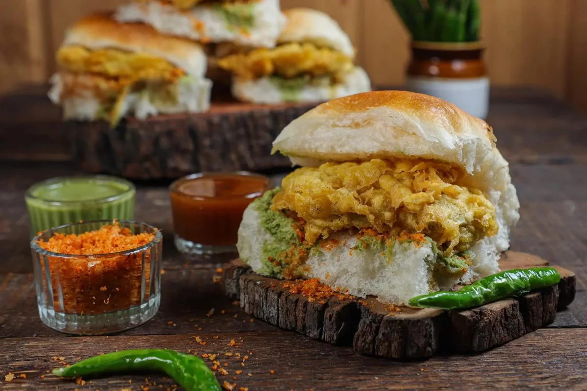 Jumbo Vadapav
