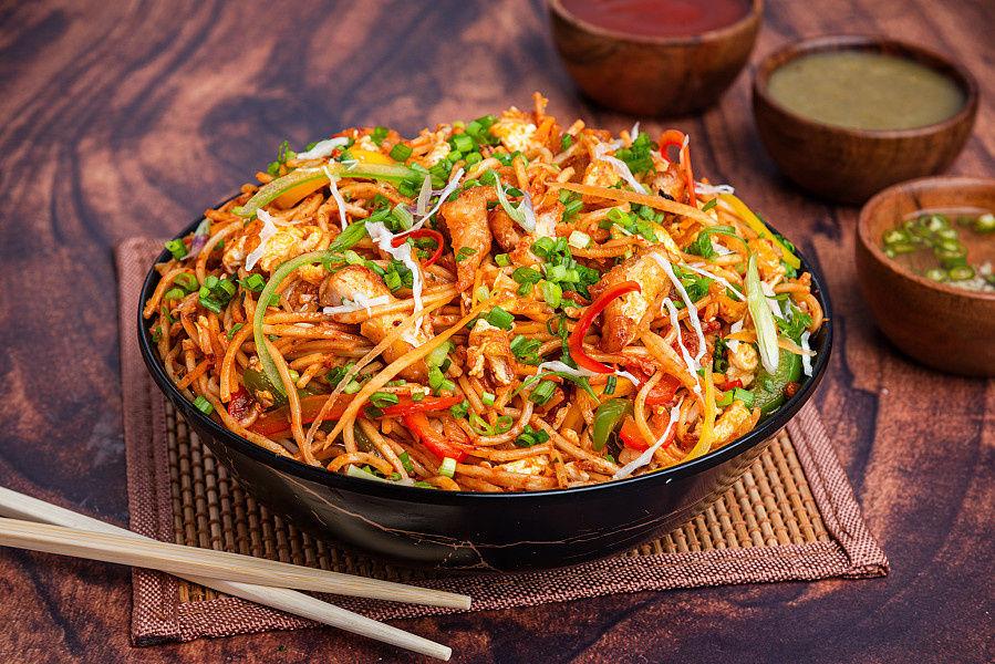 Schezvan Noodles