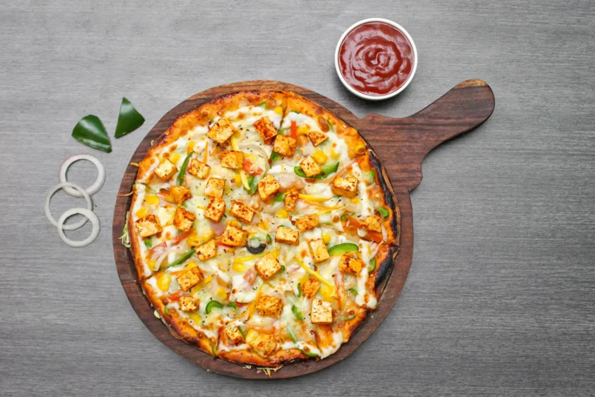 Classic Paneer Pizza