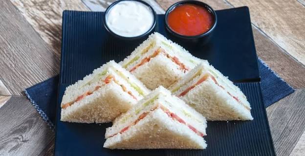 Kaccha Sandwich
