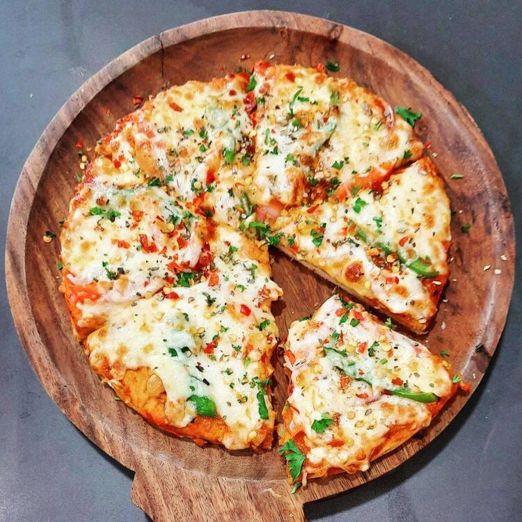 Veg. Cheese Pizza