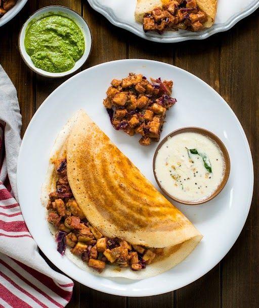 Aloo+Cheese+Paneer Masala Dosa