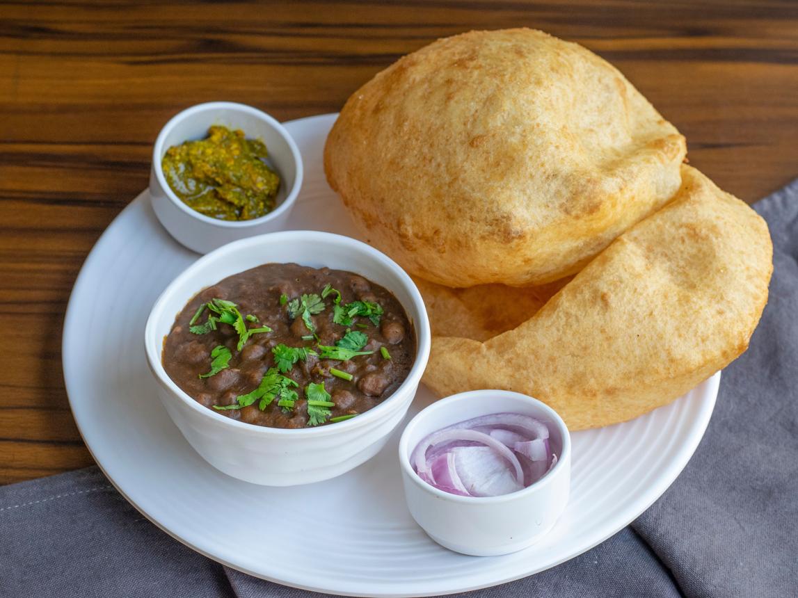 Chola Bhatura