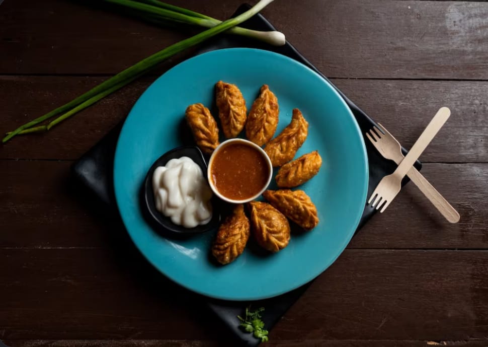 Paneer Fried Momos (8Pcs)