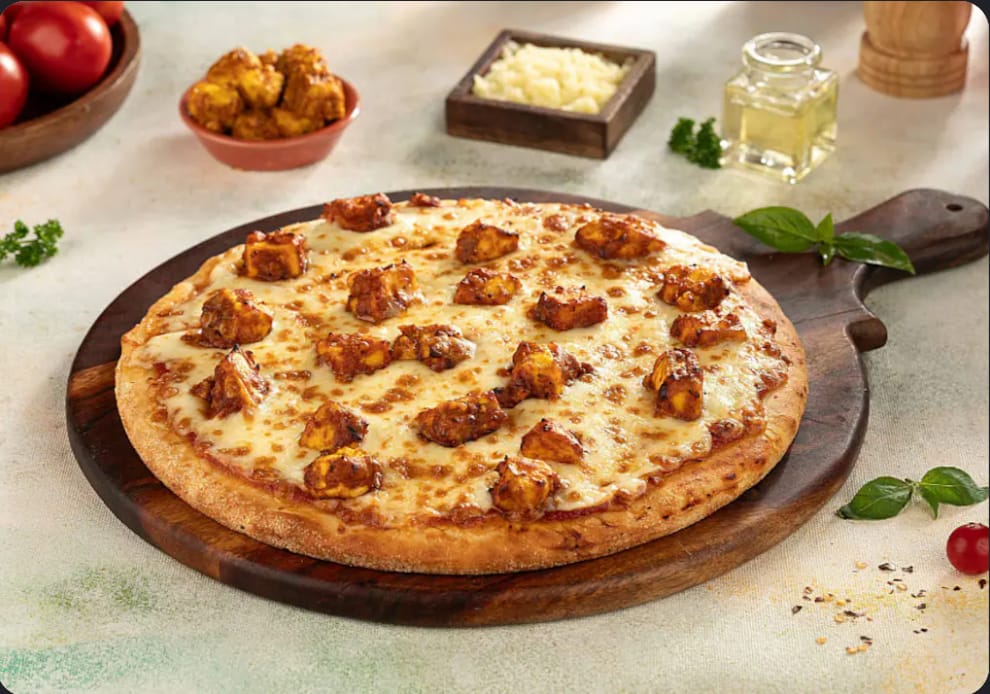 Classic Paneer Pizza