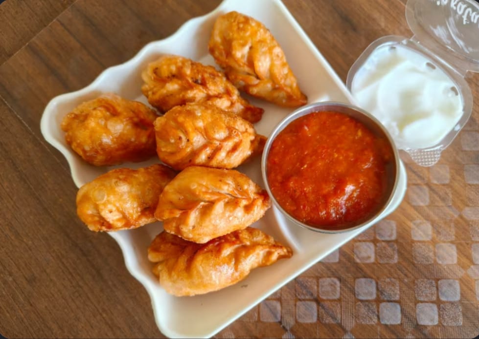 Cheese Corn Fried Momos(8Pcs)
