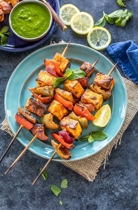 Lucknowi Paneer Tikka (Yellow)