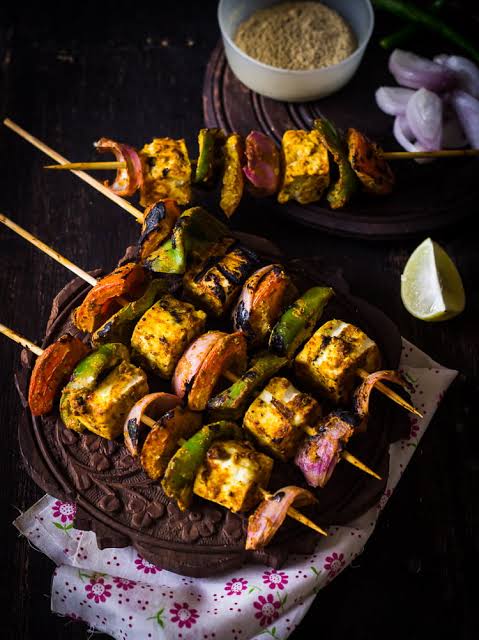 Dhaniya Mirchi Paneer Tikka