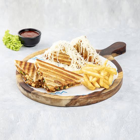 Peri Peri Paneer Sandwich