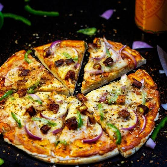 Simply Cheese Paneer Pizza